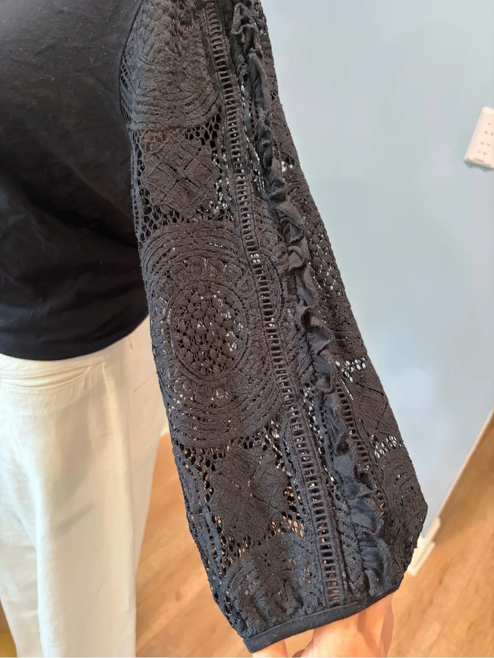Anthropologie Deletta Black Lace Sleeve Tie Back 100% Cotton Top Medium Boho